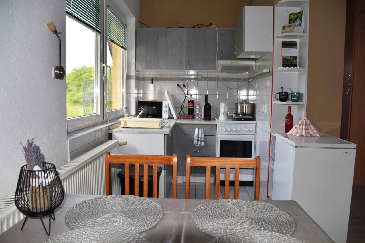 Pilikan Apartments - Park, Agroturism, Vineyard & Farm แชร์สเซกโตไม ภายนอก รูปภาพ
